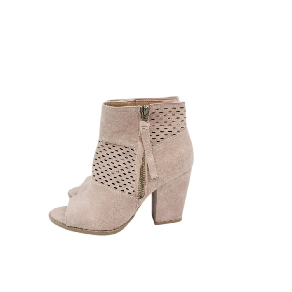 Qupid Women's Pink Peep Toe Leather Block Heel Classic Ankle‎ Bootie Size 7